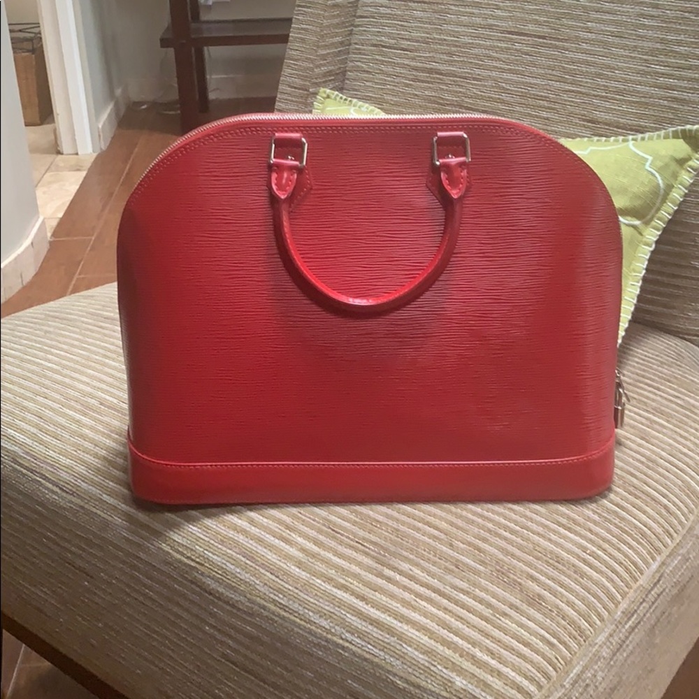 Louis Vuitton Alma PM in red